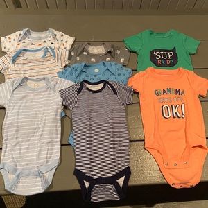 12m Onesie Bodysuit Boy Lot
